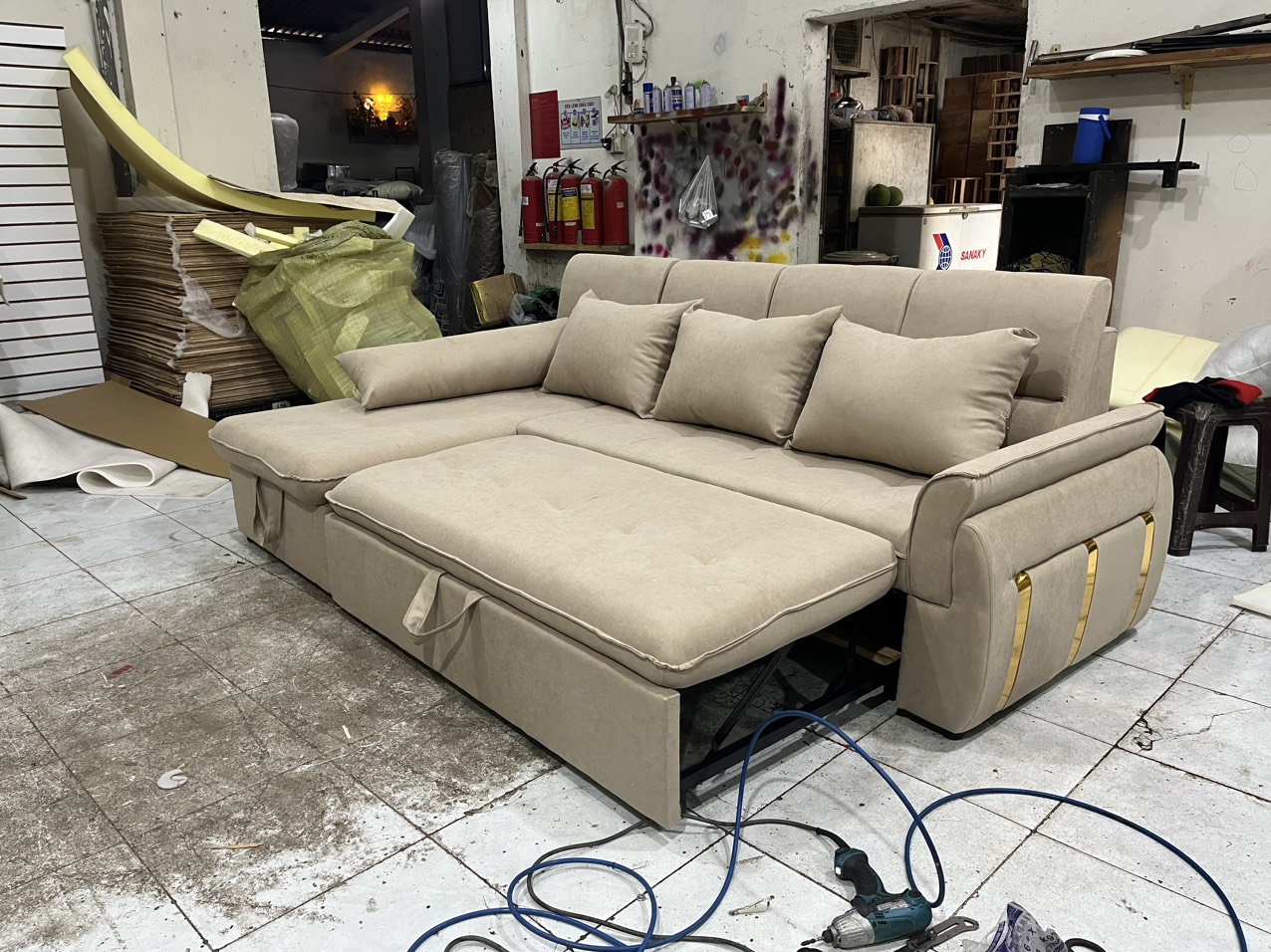 Sofa giường nằm phòng khách thanh lý